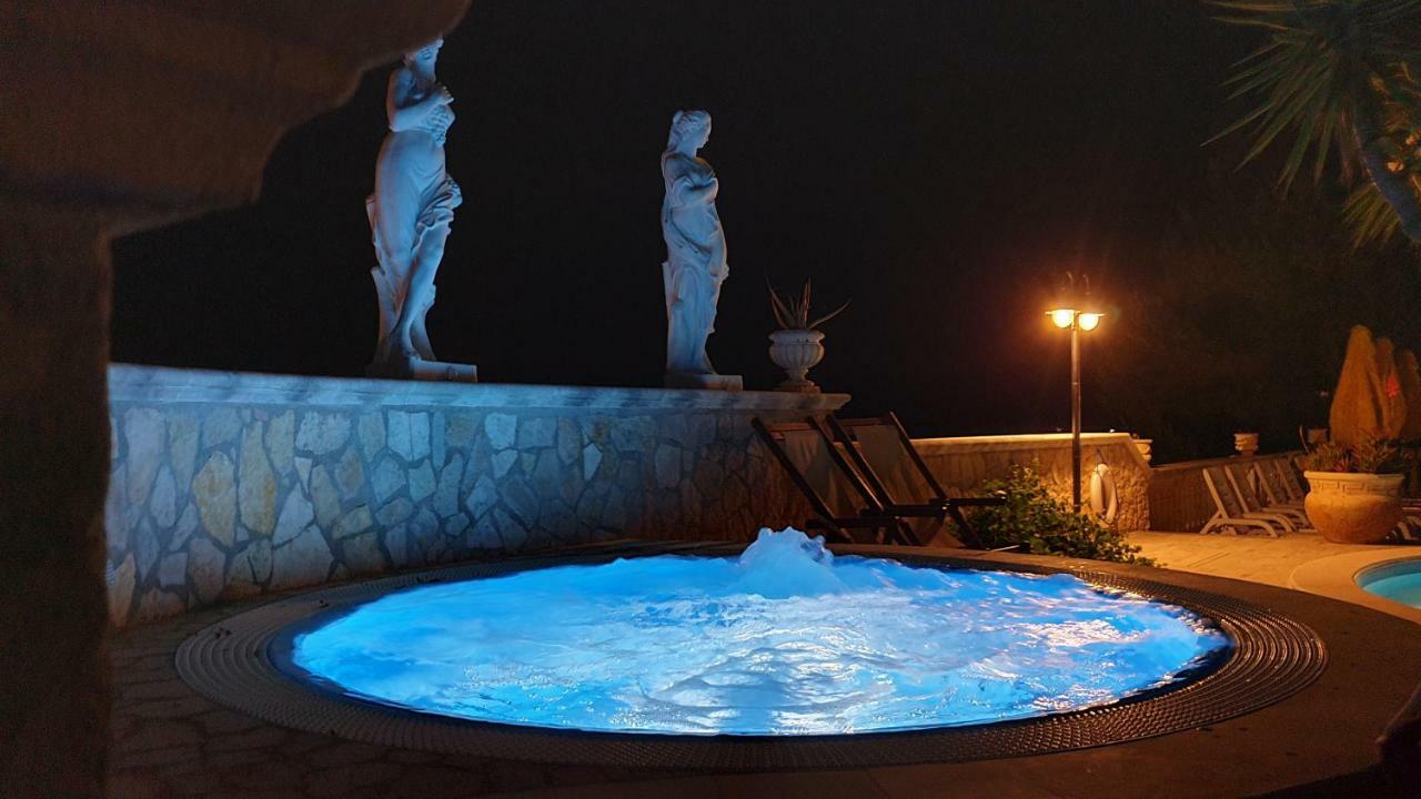 Villaggio Mascia فيستَ المظهر الخارجي الصورة